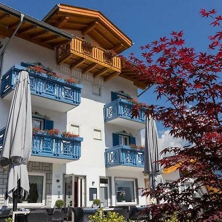Hotel Milano Тьоне-ди-Тренто Экстерьер фото
